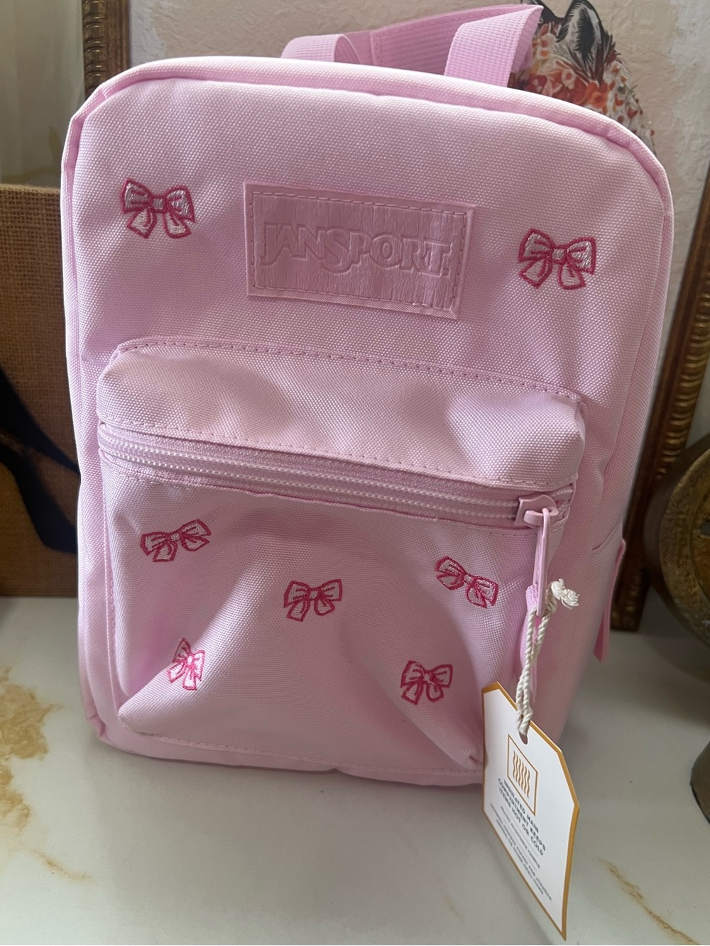 Jansport Big Break Lunch Box with Bow Motif - Picture 6 of 12